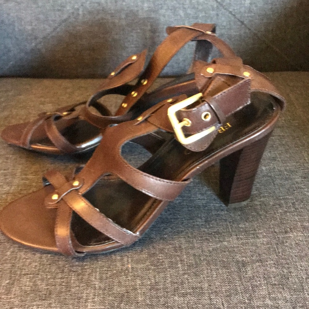 High heeled sandals - Picture 2 of 3